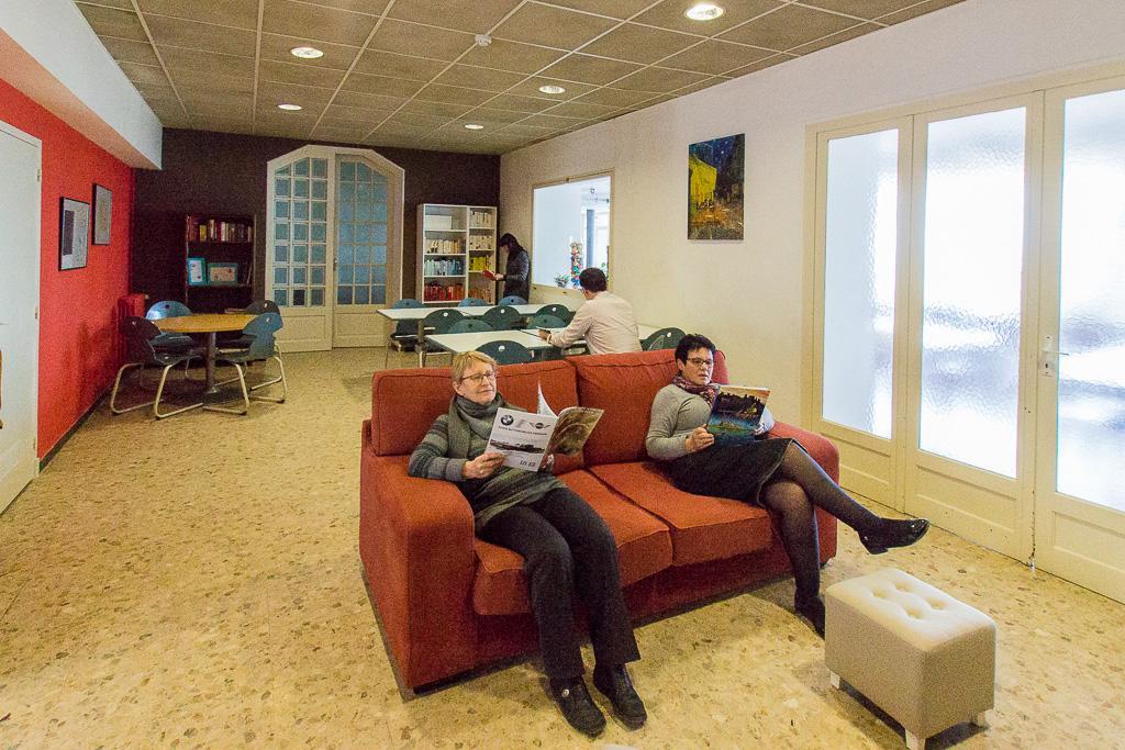 ホテルYmca Villeneuve Les Avignon エクステリア 写真