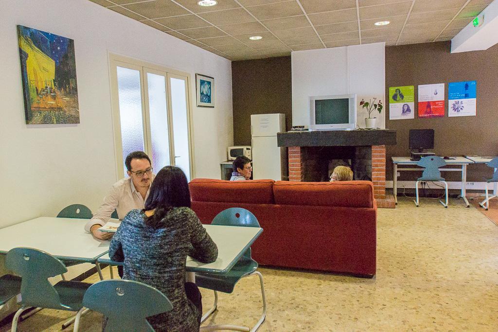ホテルYmca Villeneuve Les Avignon エクステリア 写真