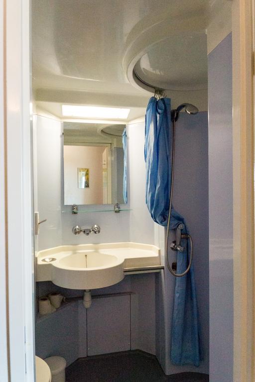 ホテルYmca Villeneuve Les Avignon 部屋 写真
