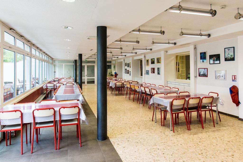ホテルYmca Villeneuve Les Avignon エクステリア 写真