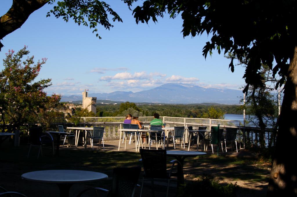 ホテルYmca Villeneuve Les Avignon エクステリア 写真